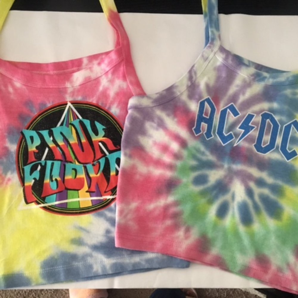 ACDC/PINK FLOYD      Crop Tanks   NWT   LOT 2